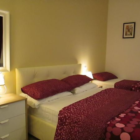 Trevi Elegance Suite Roma Quarto foto